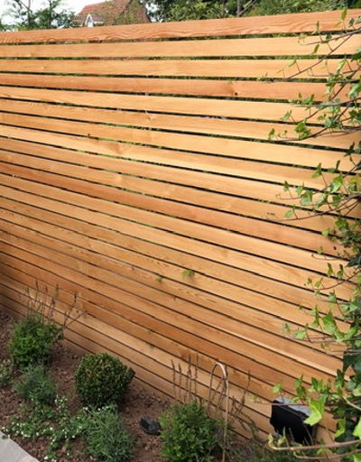 Co2 Larch® Contemporary Fencing Slatted